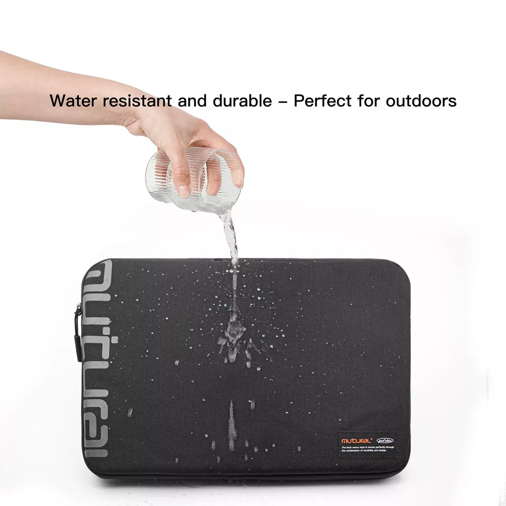 Mutural - Minimalist - 13 to 14" Universal Notebook & Laptop Sleeve - Black